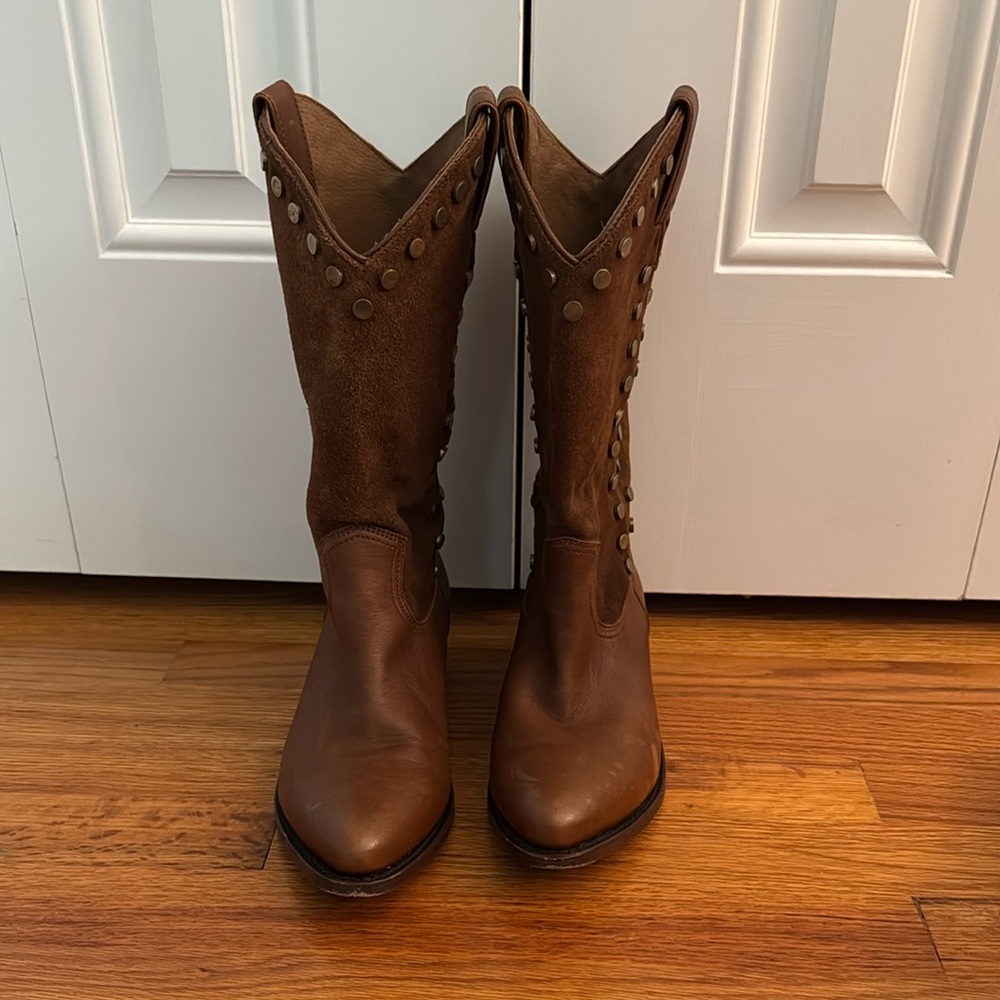 Frye Billy Pull-On Studded Western Boots